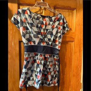 Fox Women’s L - empire waist, tie back v-neck,  sleeveless top.  Lightweight